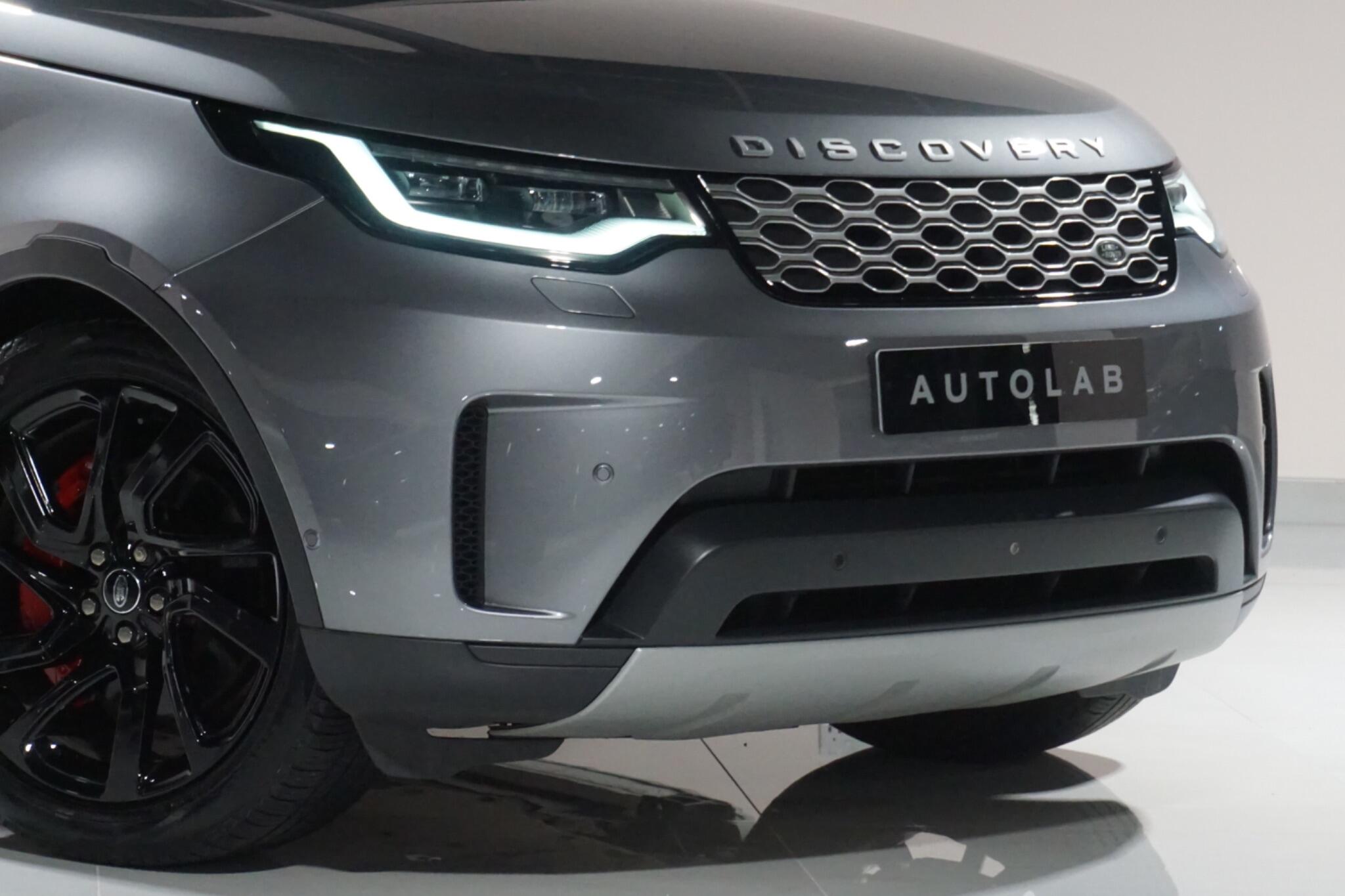 Land Rover Discovery 3.0 D300 MHEV SE SUV 5dr Diesel Auto 4WD Euro 6 (s/s) (300 ps)